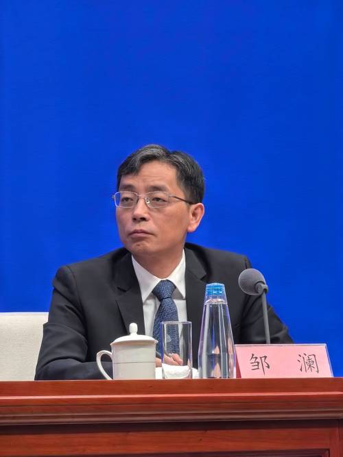 人民币升值的影响总结_人民币升值的有利影响是_人民币升值影响分析
