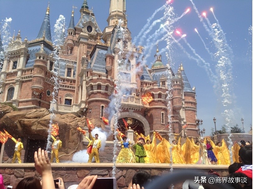 华特·迪士尼创业历程_华特迪士尼有限公司_华特·迪士尼动画电影发展史